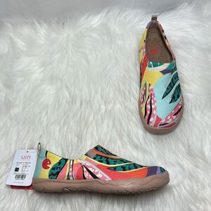UIN Art Canvas Travel Shoes NWT Starlight Daisy Toledo Sz‎ 7.5